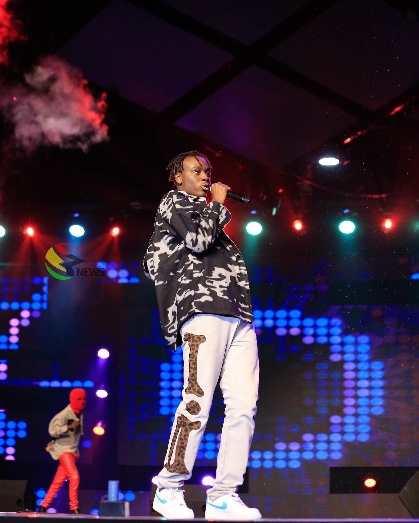 IMG 9263 - Larruso Delivers Zestful Performance At #VGMA22 Night 1 — PHOTOS