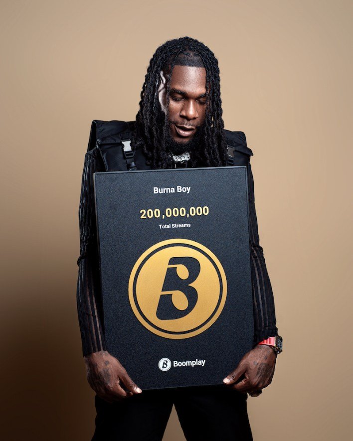 Burna Boy Boomplay, Burna Boy becomes the first African musician to hit 200m streams on Boomplay