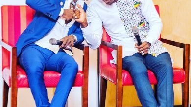 Stonebwoy Addresses Phone Call Allegations Made By Shatta Wale In New Tweet Shatta Wale and Stonebwoy 390x220 - Stonebwoy Addresses Phone Call Allegations Made By Shatta Wale In New Tweet